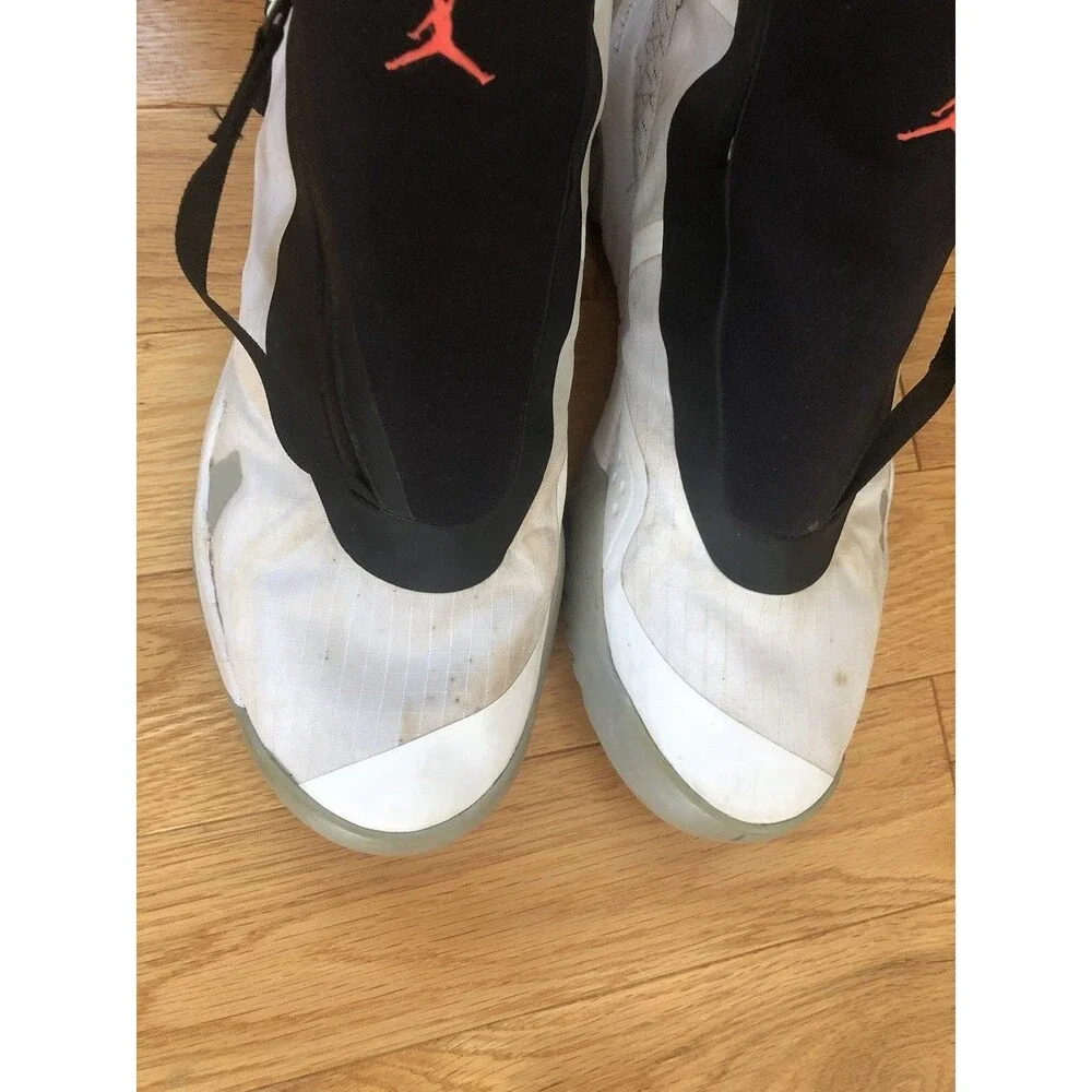 Nike Air Jordan size 11.5 Jumpman React Basketball Shoes White Black CI3794-100